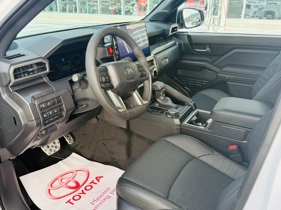 2025 Toyota TACOMA DOUBLE CAB AT-7