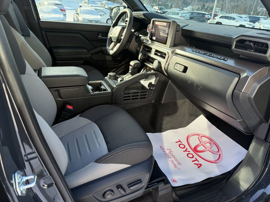 Toyota TACOMA DOUBLE CAB AT  2026-14