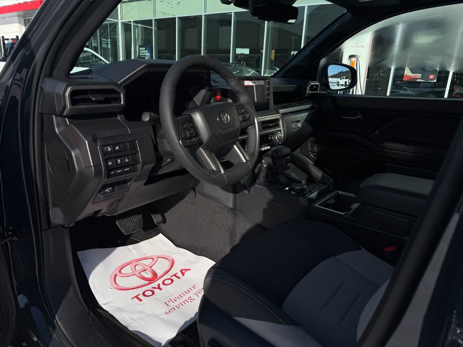 Toyota TACOMA DOUBLE CAB AT  2026-9