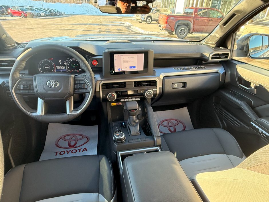 2026 Toyota TACOMA DOUBLE CAB AT-11