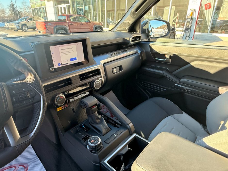 2026 Toyota TACOMA DOUBLE CAB AT-10