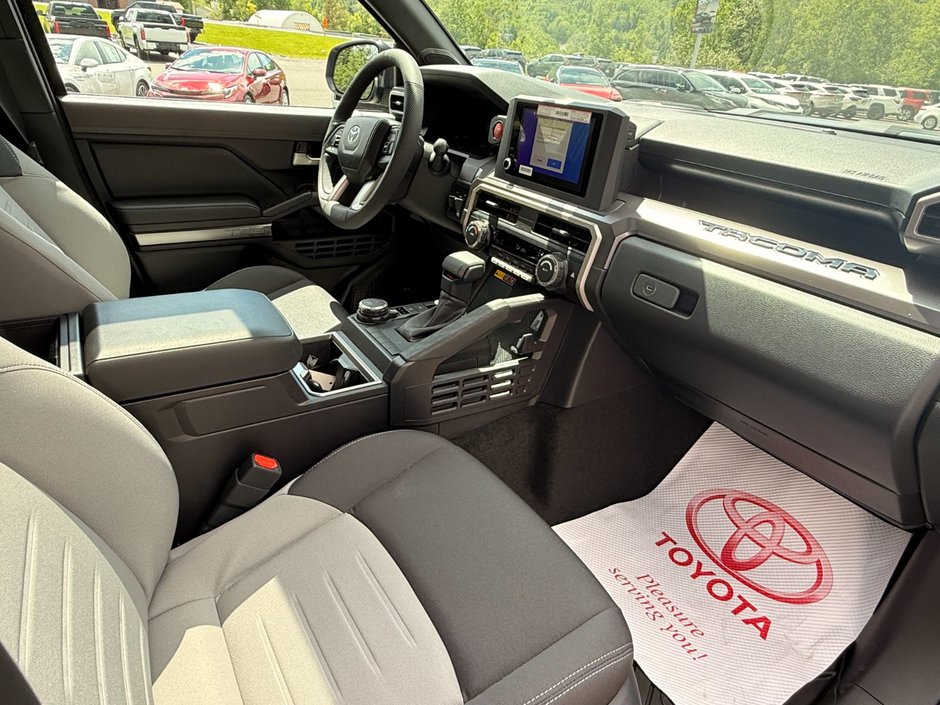 2026 Toyota TACOMA DOUBLE CAB AT-13