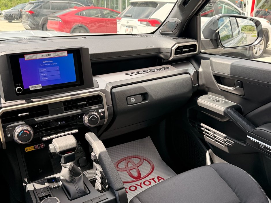 2026 Toyota TACOMA DOUBLE CAB AT-10