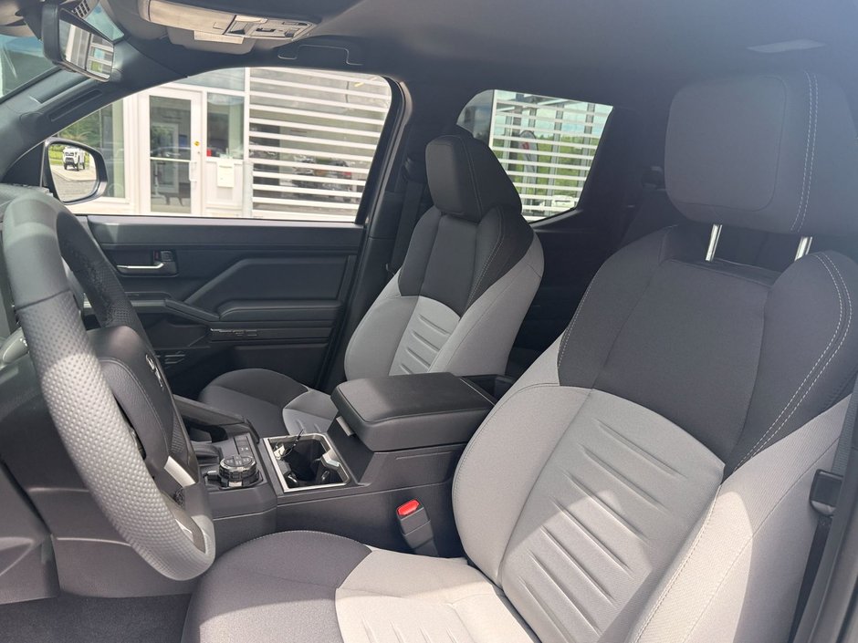 2026 Toyota TACOMA DOUBLE CAB AT-11