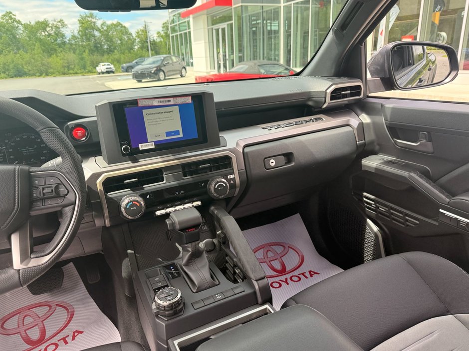 2026 Toyota TACOMA DOUBLE CAB AT-10