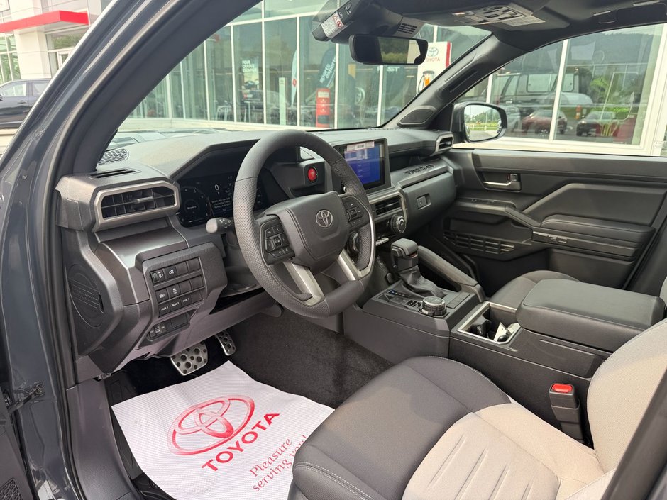 2026 Toyota TACOMA DOUBLE CAB AT-6