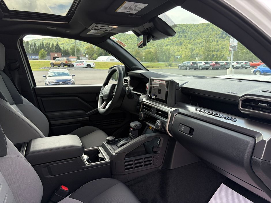 Toyota TACOMA DOUBLE CAB AT  2026-12