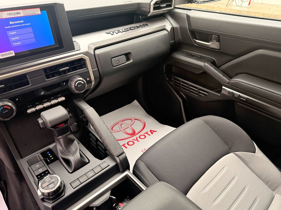 2026 Toyota TACOMA DOUBLE CAB AT-9