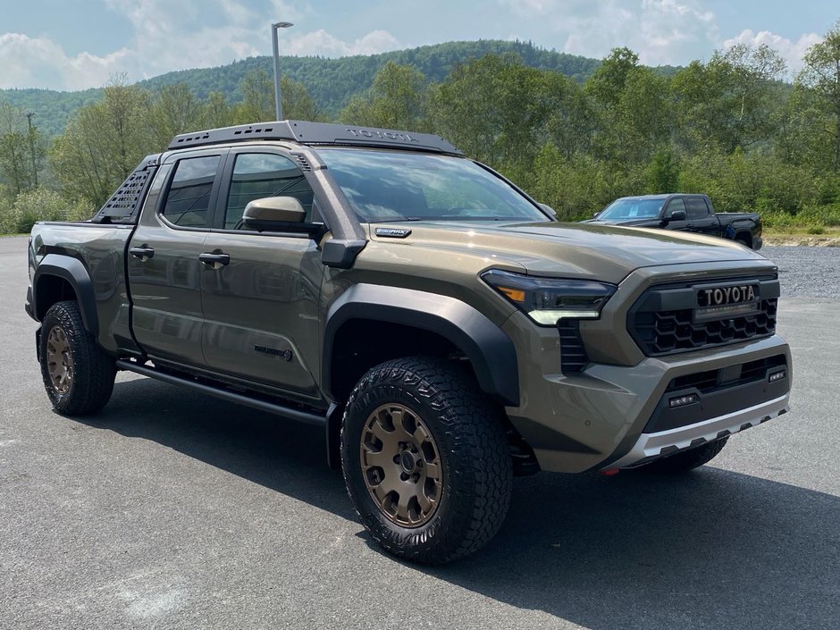 2025 Toyota TACOMA HV DOUBLE CAB Hybrid-2