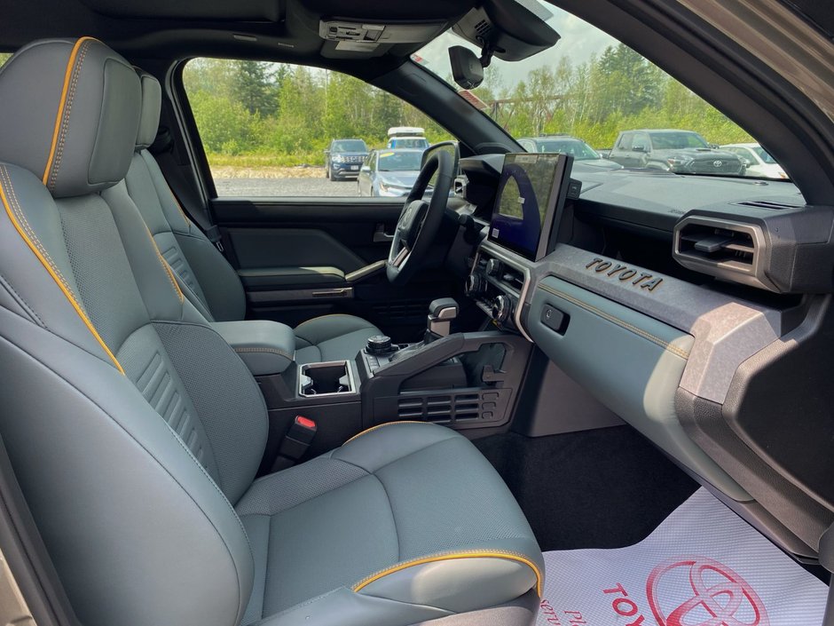 2025 Toyota TACOMA HV DOUBLE CAB Hybrid-16