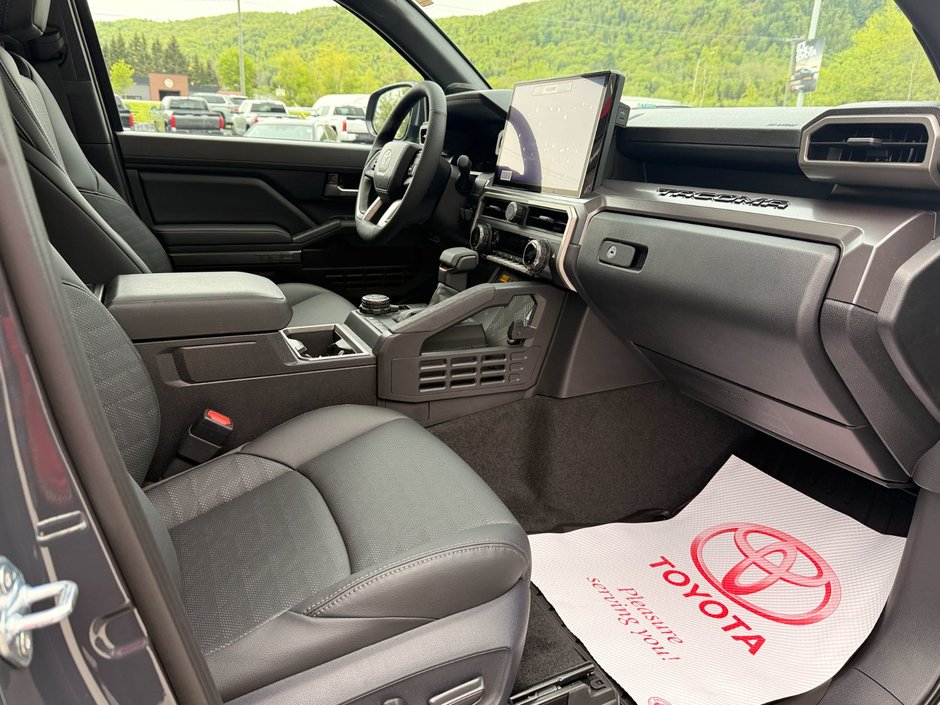 2026 Toyota TACOMA HV DOUBLE CAB Hybrid-12