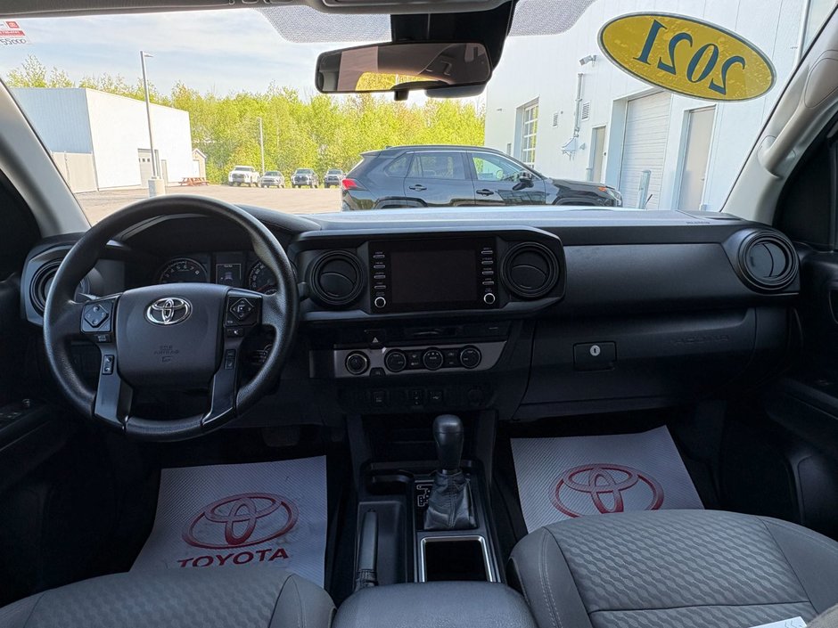 Toyota TACOMA SR5  2021-10