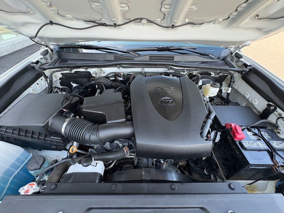 Toyota TACOMA SR5  2021-16