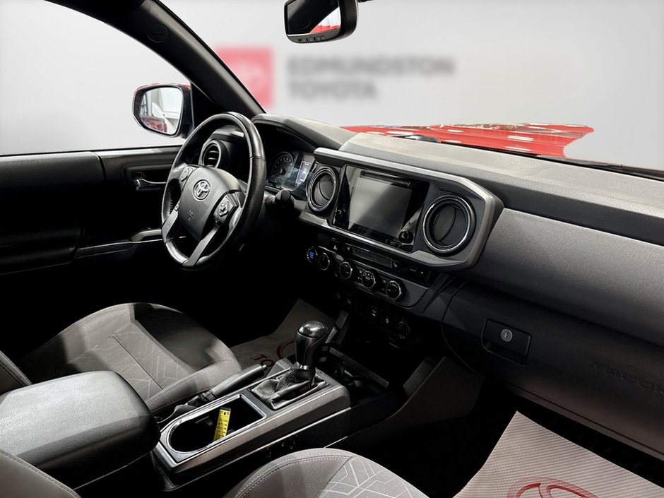 2017 Toyota TACOMA TRD SPORT SR5-11