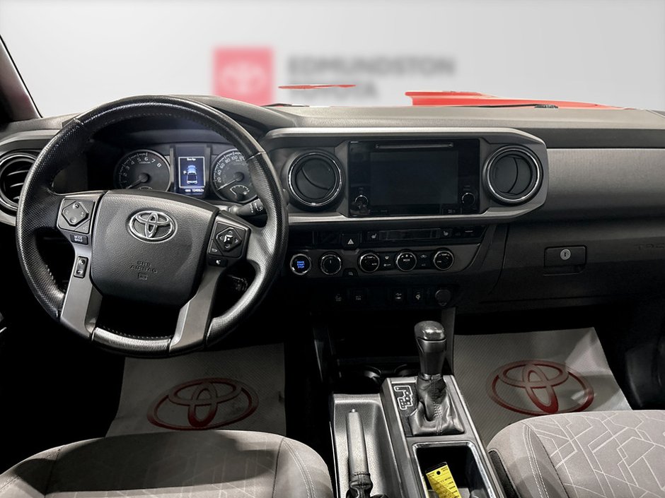 2017 Toyota TACOMA TRD SPORT SR5-10