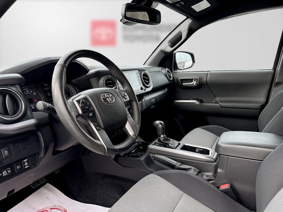 Toyota TACOMA TRD SORT 2022-6