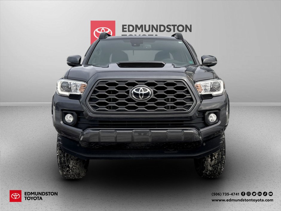 Toyota TACOMA TRD SORT 2022-3