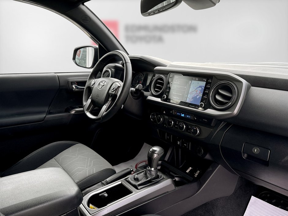 Toyota TACOMA TRD SORT 2022-10