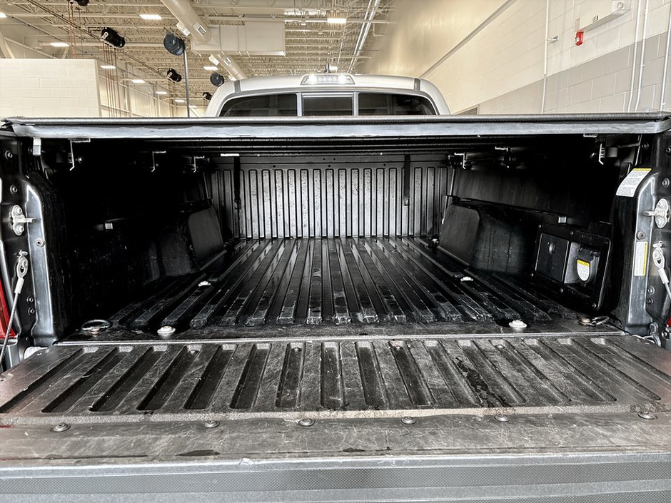 Toyota TACOMA  2023-12