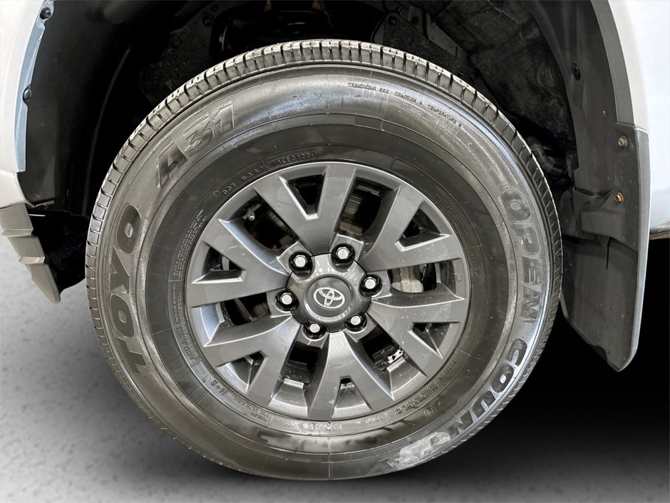 Toyota TACOMA  2023-5