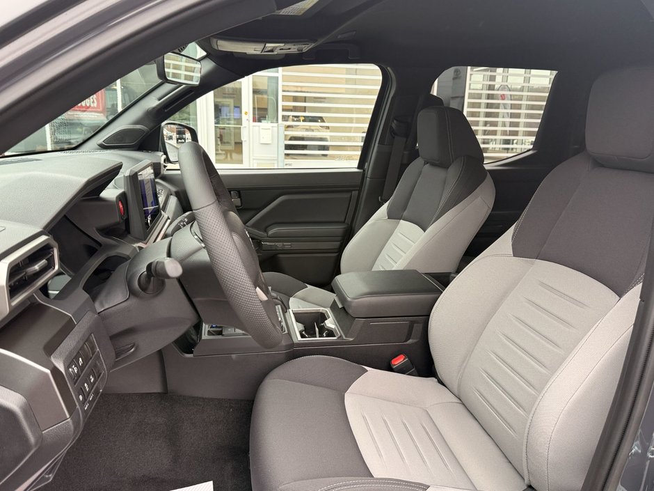 Toyota Tacoma DOUBLE CAB AT 2026-11