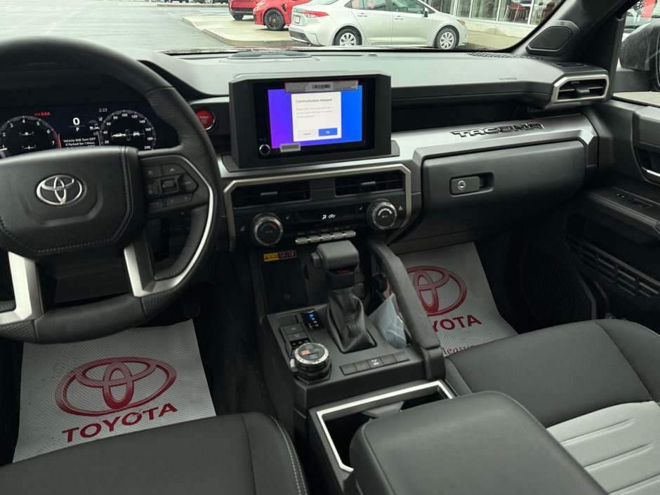 Toyota Tacoma DOUBLE CAB AT 2026-10