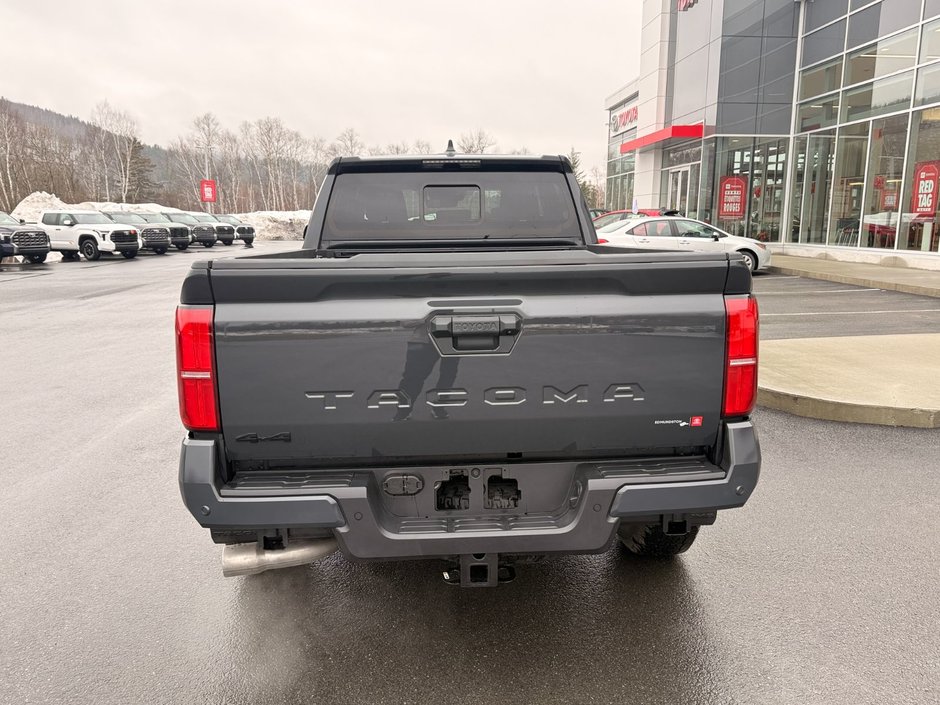 Toyota Tacoma DOUBLE CAB AT 2026-3