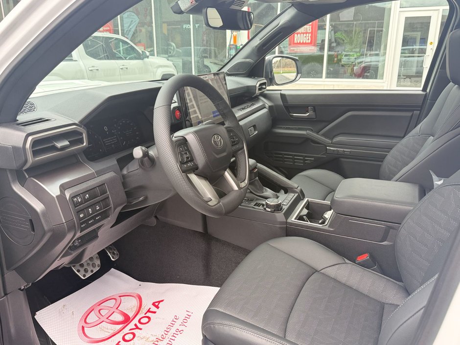 2026 Toyota Tacoma DOUBLE CAB AT-6