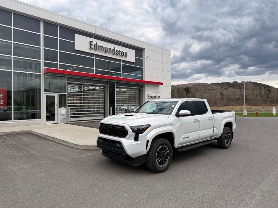 2026 Toyota Tacoma DOUBLE CAB AT-0