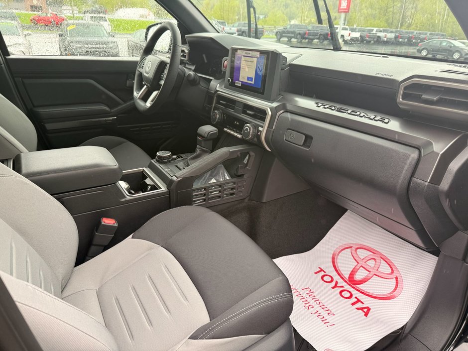 2026 Toyota TACOMA DOUBLE CAB AT-10