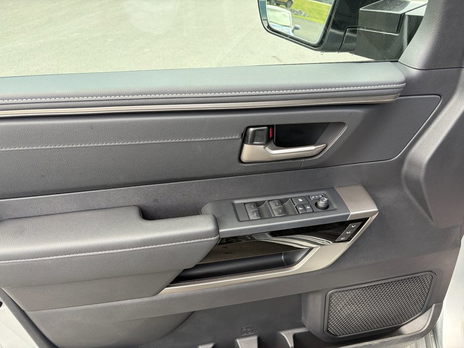 2026 Toyota TUNDRA CREWMAX LIMITED L Limited-7