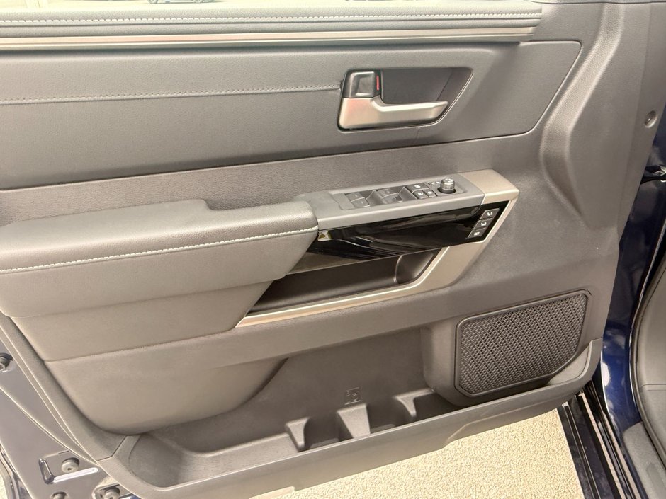 2026 Toyota TUNDRA CREWMAX LIMITED L Limited-7