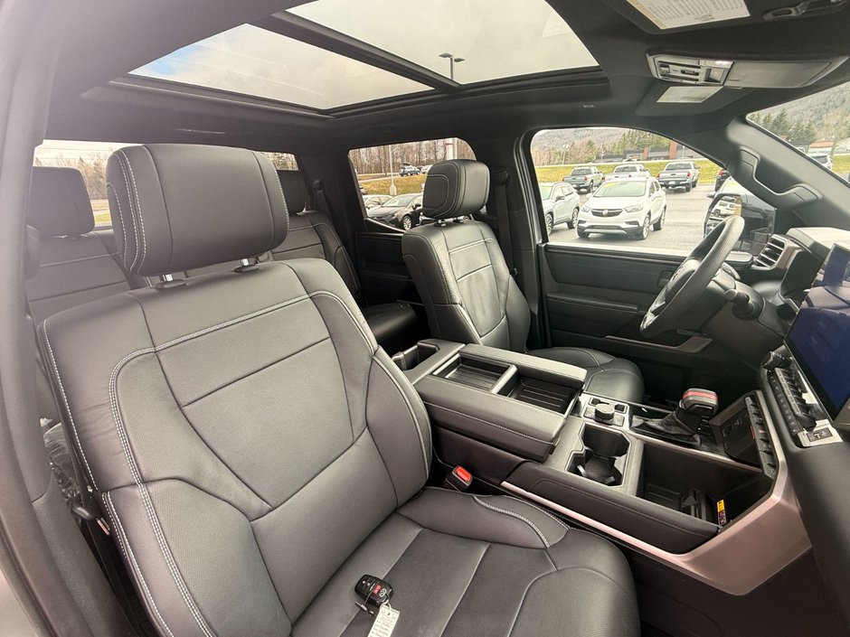 Toyota Tundra CREWMAX LIMITED 2026-12