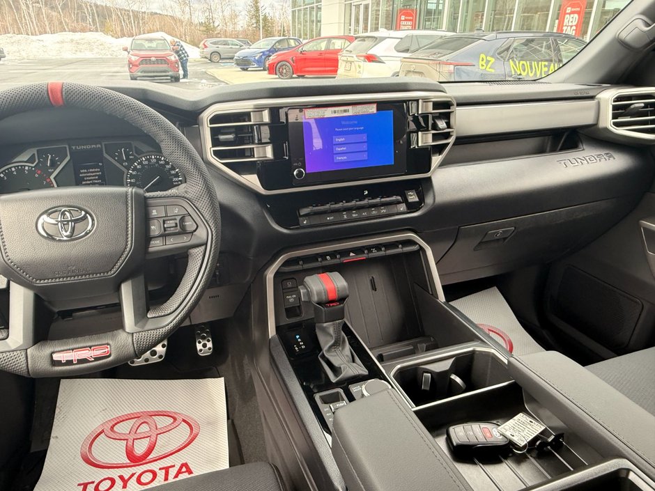 Toyota Tundra CREWMAX SR 2026-10