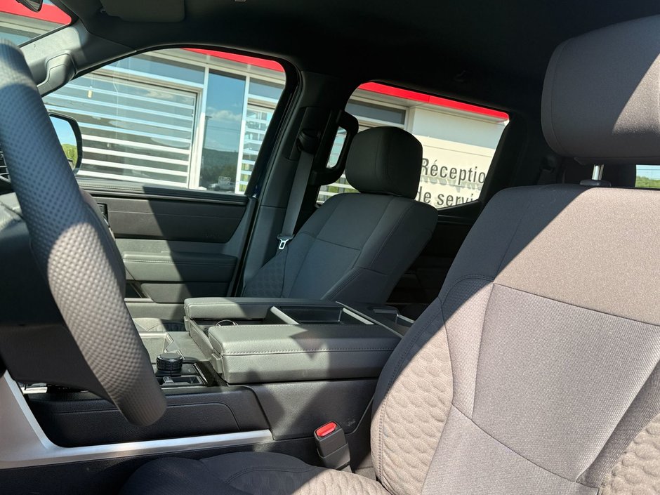 Toyota TUNDRA CREWMAX SR SR 2026-11