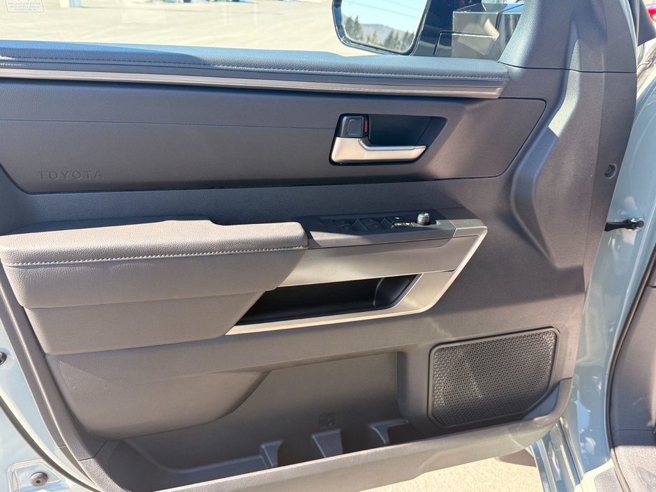 Toyota Tundra CREWMAX SR 2026-7