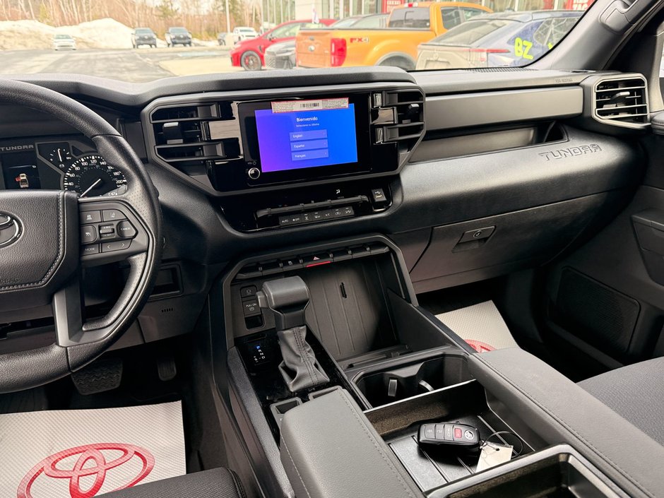 Toyota Tundra CREWMAX SR 2026-10