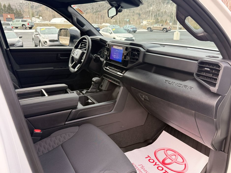 Toyota Tundra CREWMAX SR 2026-13