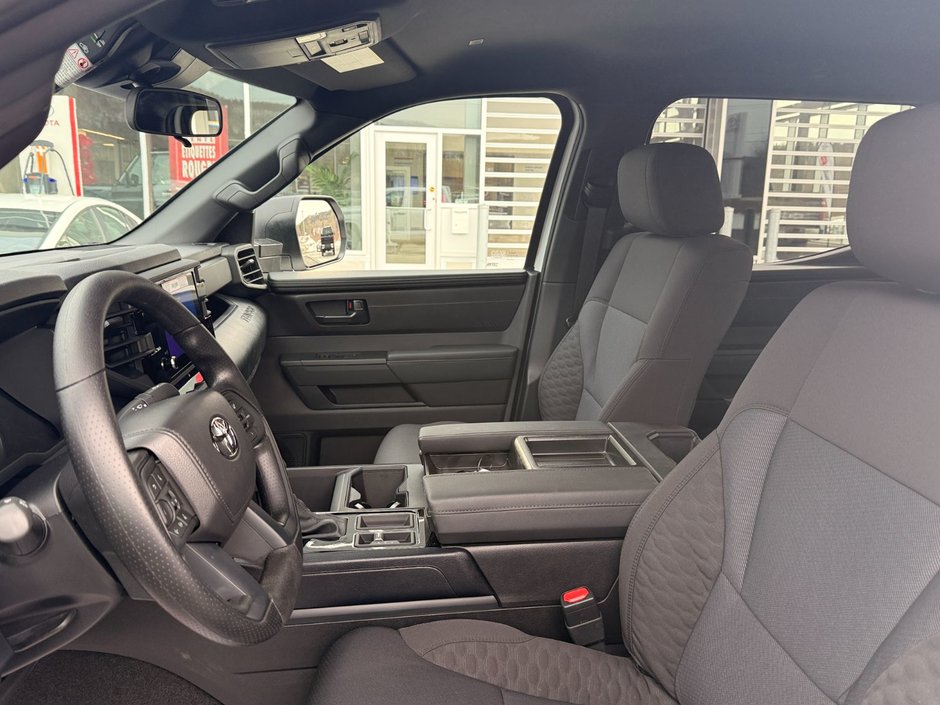 Toyota Tundra CREWMAX SR 2026-12