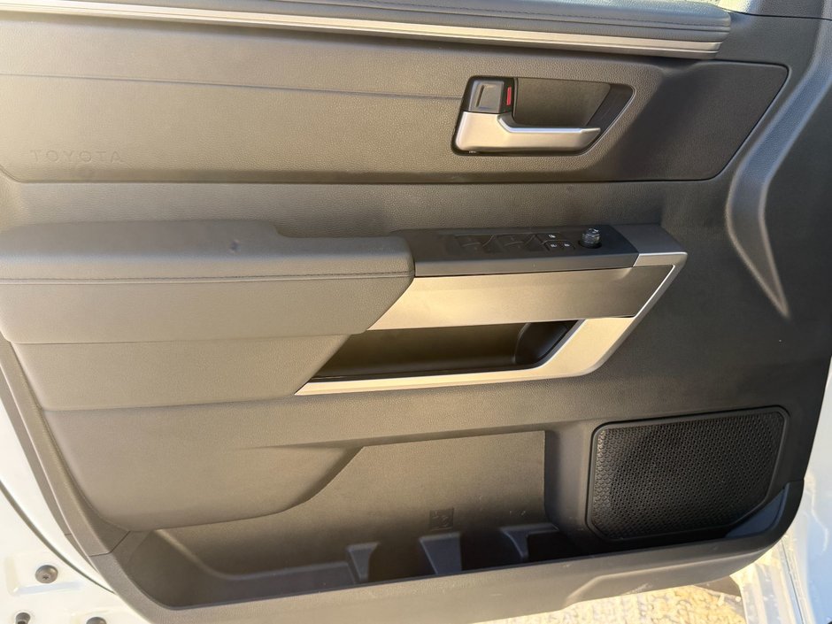 2026 Toyota TUNDRA CREWMAX SR5 L SR5-8