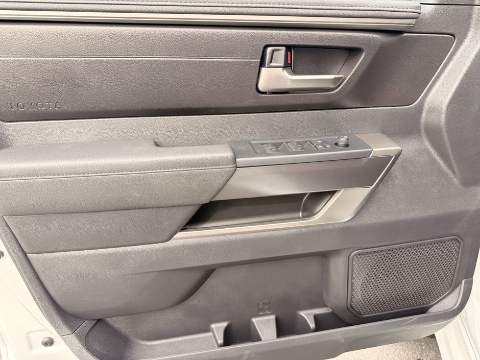 2026 Toyota TUNDRA CREWMAX SR5 L SR5-7