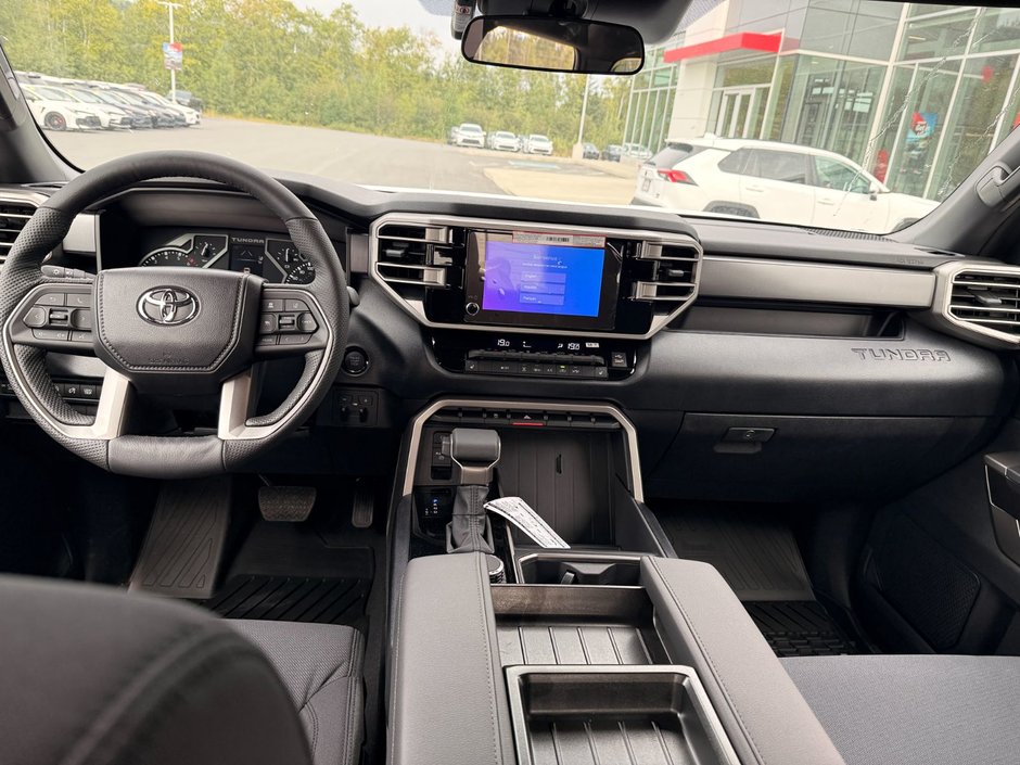 2026 Toyota TUNDRA CREWMAX SR5 L SR5-8