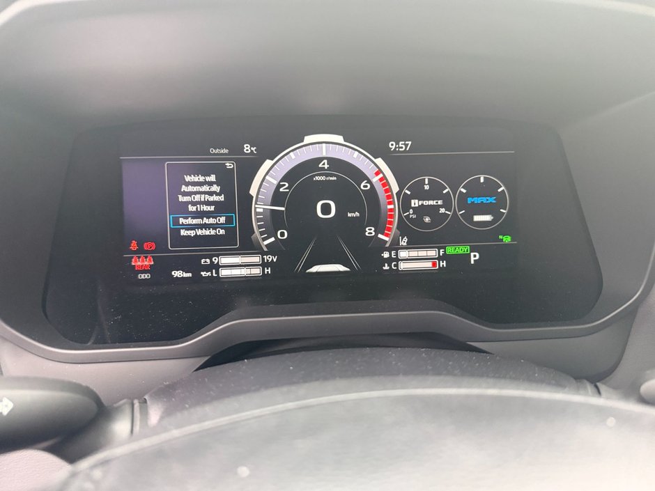 Toyota TUNDRA HYBRIDE CREWMAX PLATINU Platinum Hybrid 2026-11