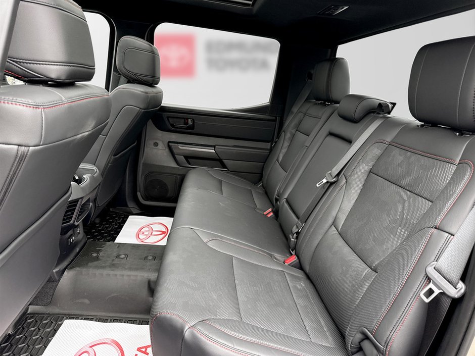 Toyota TUNDRA HYBRIDE CREWMAX LIMITED Limited Hybrid 2025-11