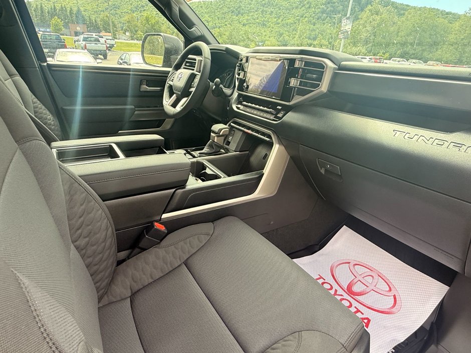 Toyota TUNDRA CREWMAX SR SR 2026-12