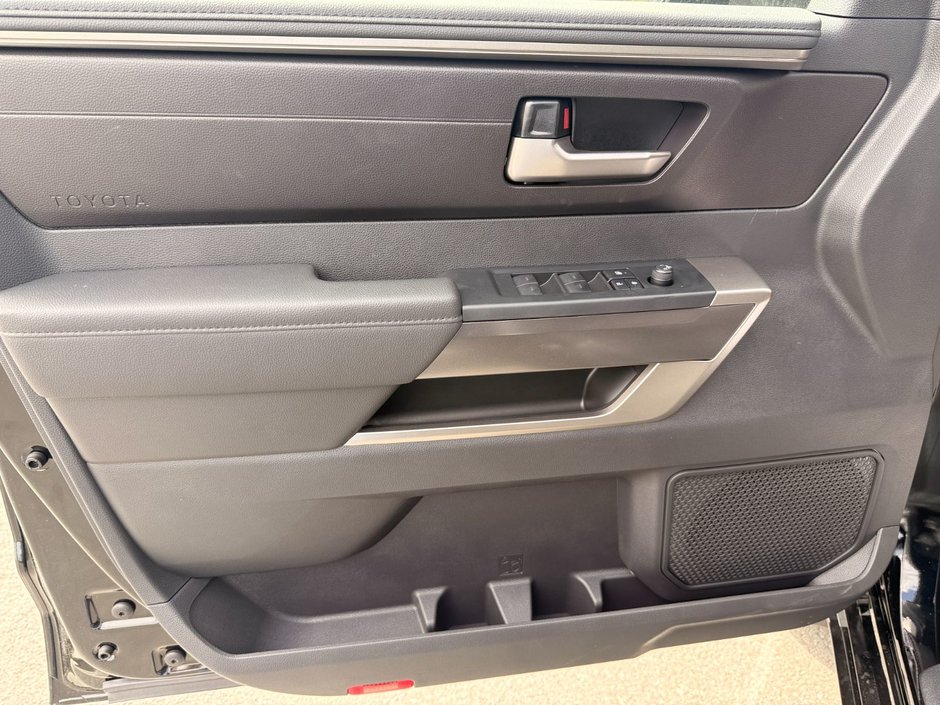 Toyota TUNDRA CREWMAX SR SR 2026-6