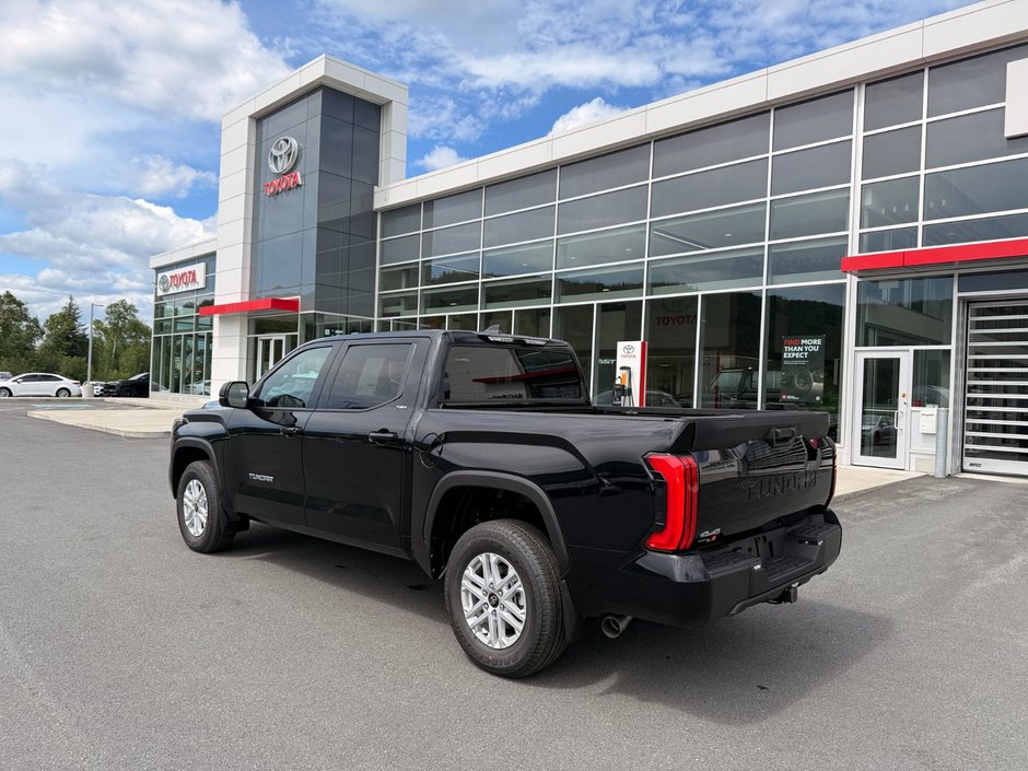Toyota TUNDRA CREWMAX SR SR 2026-2