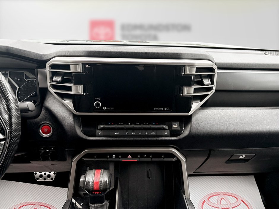 Toyota TUNDRA SR 2023-9