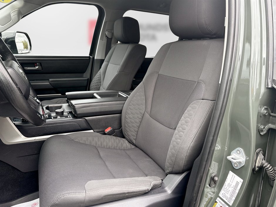Toyota TUNDRA SR 2023-8