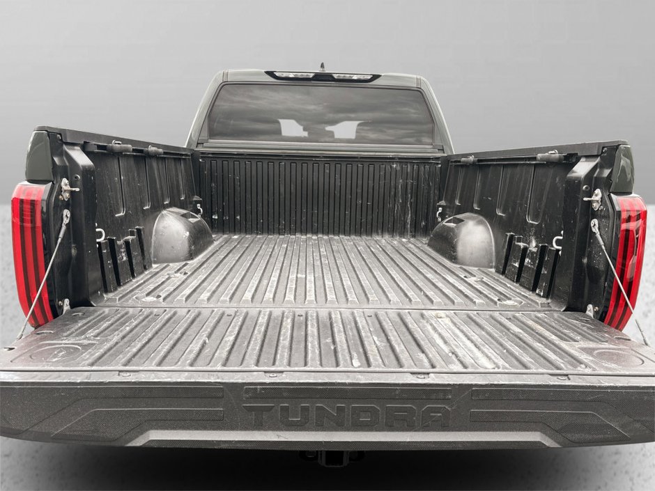 Toyota TUNDRA SR 2023-13